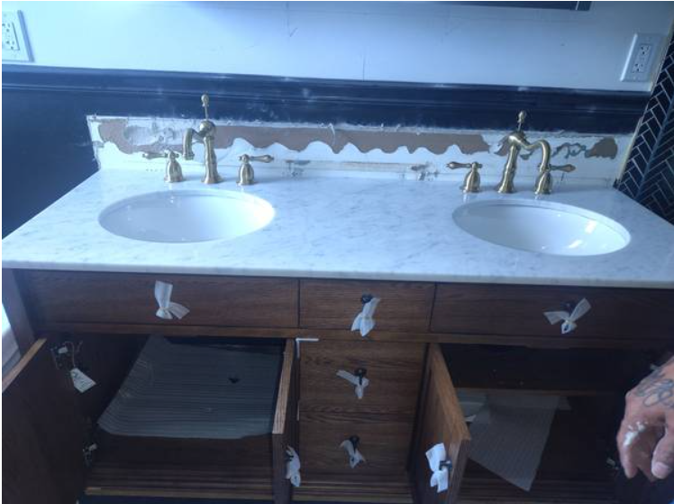 Plumbing / Vanity